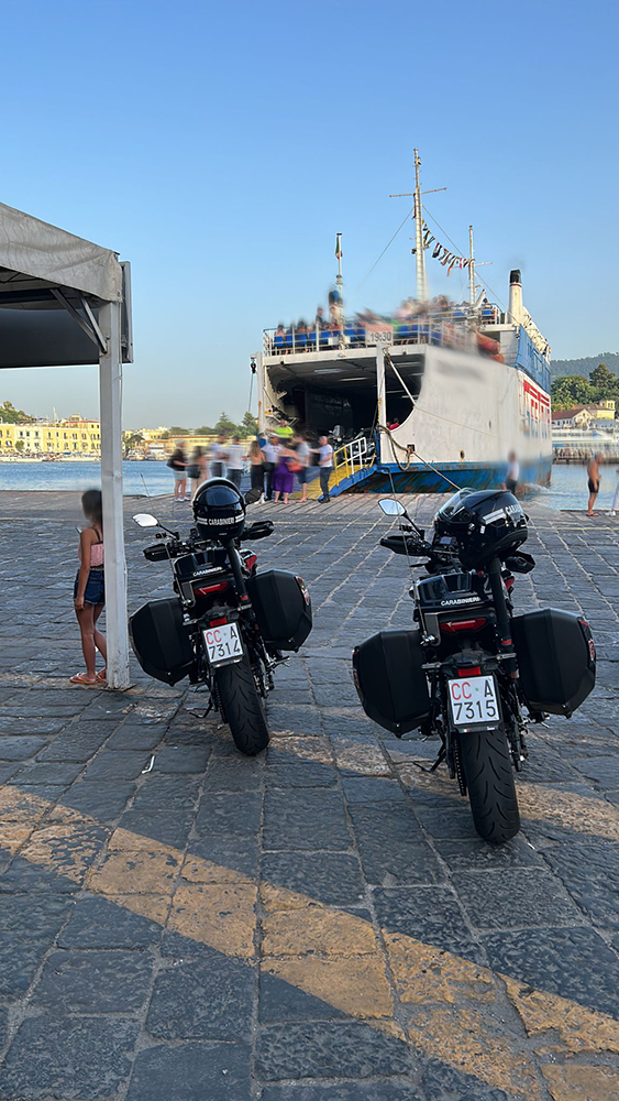 OPERAZIONE ESTATE SICURA ISCHIA: CONTROLLI SERRATI DEI CARABINIERI