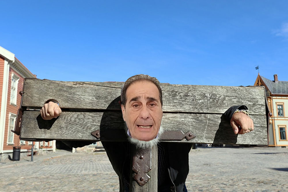 SINDACO PASCALE MESSO ALLA GOGNA DAI SUOI  STESSI CITTADINI