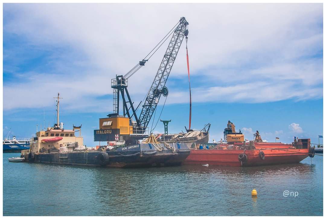 Porto di Casamicciola: completato il dragaggio nell’area interna, nel rispetto del cronoprogramma dei lavori