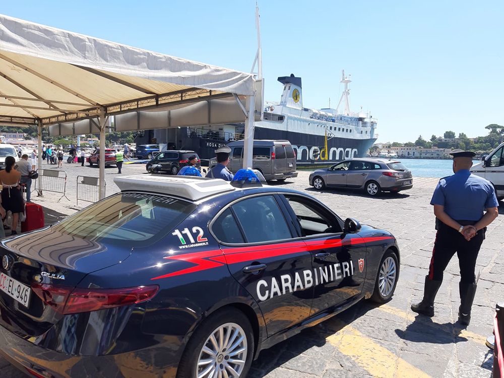 ESTATE SICURA. CARABINIERI CONTROLLANO I FLUSSI TURISTICI. CONTROLLI E DENUNCE
