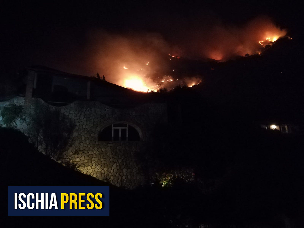 BASTA INCENDI, INCONTRO TEMATICO TRA CO.RI.VERDE E IL VICE QUESTORE CIRO RE A ISCHIA