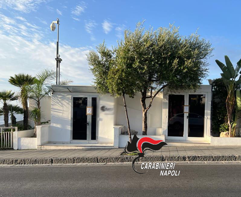 CASAMICCIOLA TERME E PROCIDA: FENOMENO ABUSIVISMO EDILIZIO. CARABINIERI DENUNCIANO 2 PERSONE, TRA I SEQUESTRI ANCHE UNA DISCOTECA