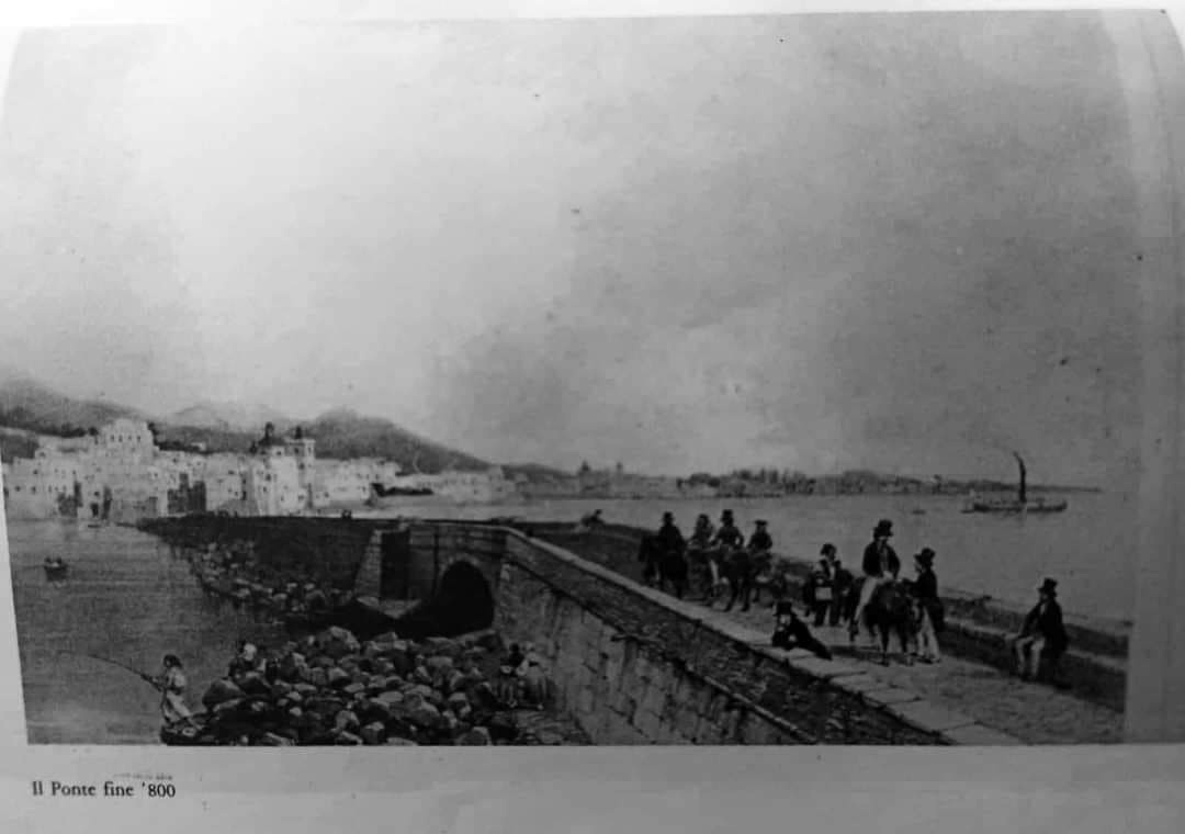 IL PONTE ARAGONESE DI ISCHIA