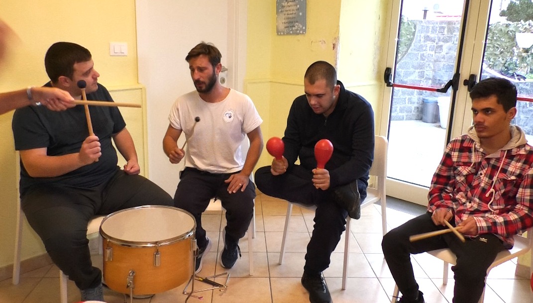 RIUSCITA LA CENA DI SOLIDARIETÀ ALL’HOTEL MICHELANGELO (video)