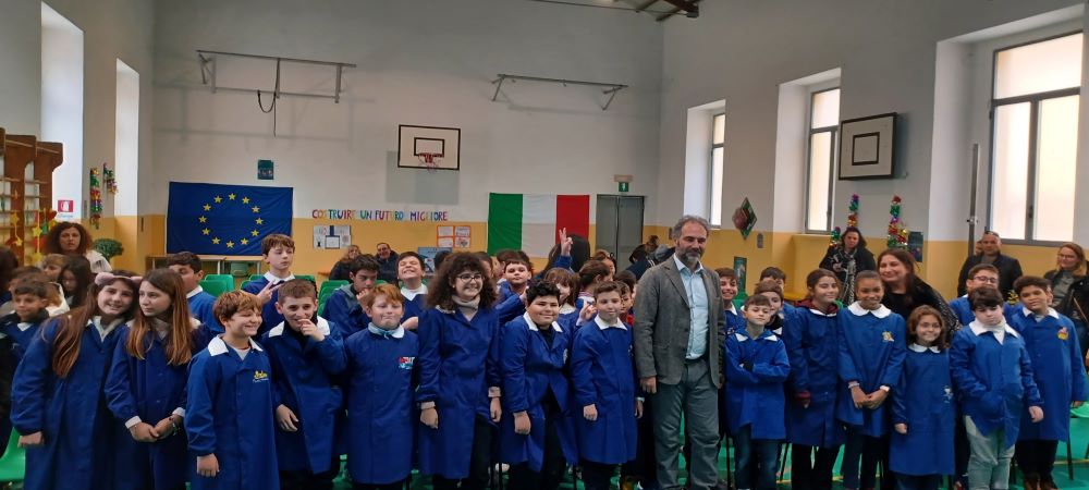 CATELLO MARESCA INCONTRA LA SCOLARESCA DEL I° CIRCOLO DIDATTICO DI ISCHIA