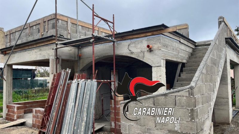PROCIDA: ABUSIVISMO EDILIZIO IN AREA VINCOLATA, CARABINIERI DENUNCIANO 3 PERSONE