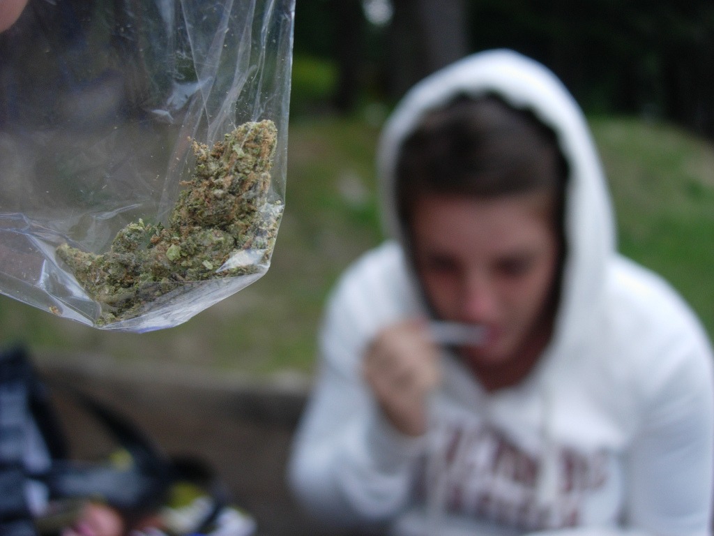 ISCHIA “STUPEFACENTE”. QUANTA DROGA GIRA SU QUESTO SCOGLIO