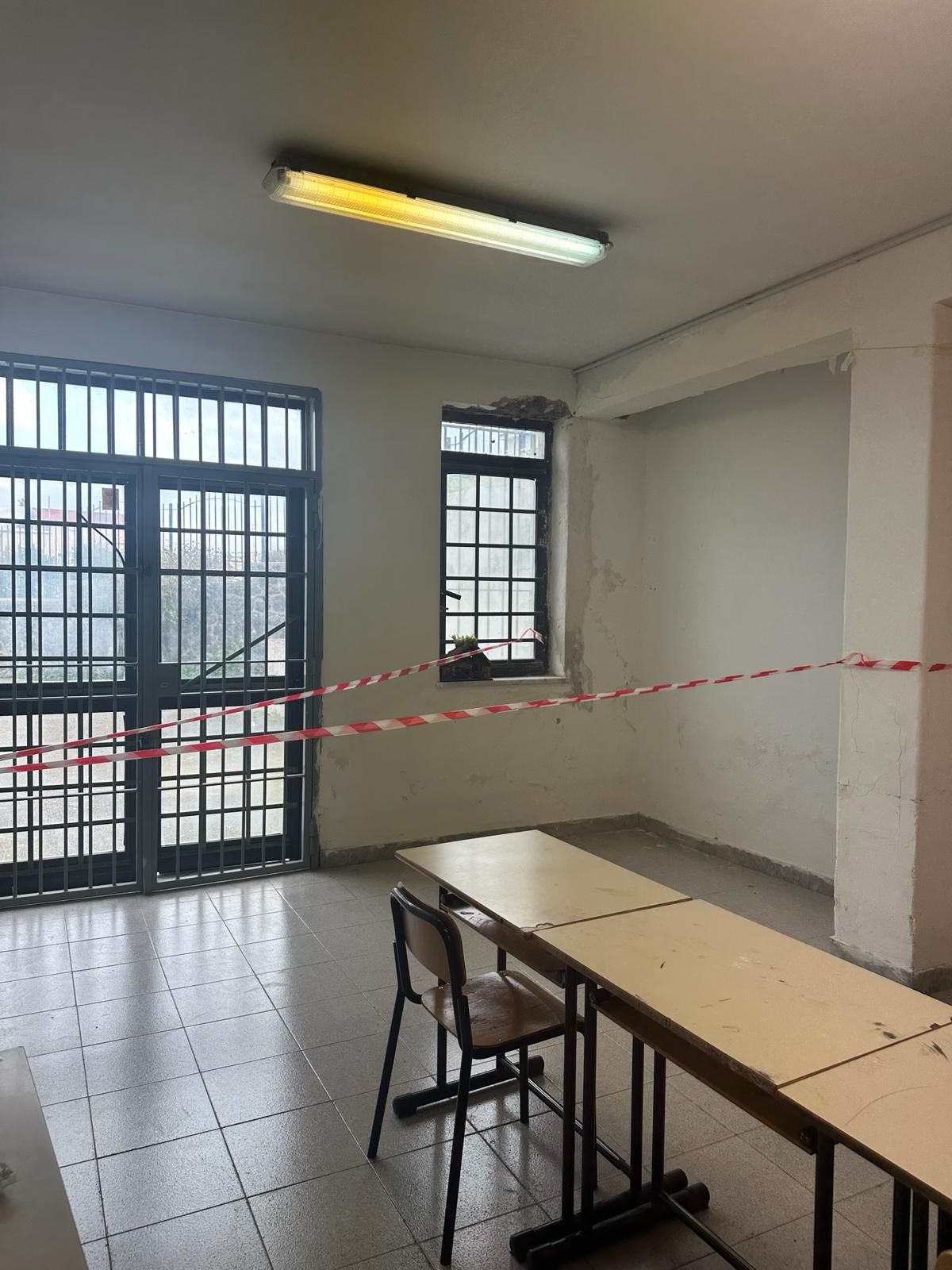 LICEO SCIENTIFICO DI LACCO AMENO, SPUNTA IL VIDEO DELLE CONDIZIONI DISASTROSE