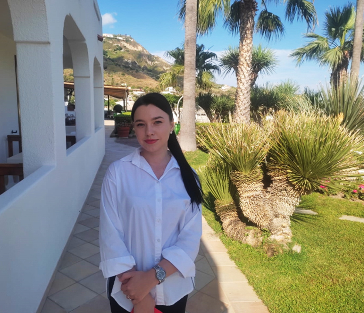 “GOOD MORNING UCRAINA” З УКРАЇНИ ДО ІСКЬЯ, МОЄ ЖИТТЯ ПОЧИНАЄТЬСЯ ЗНОВУ, ЗВІДСИ