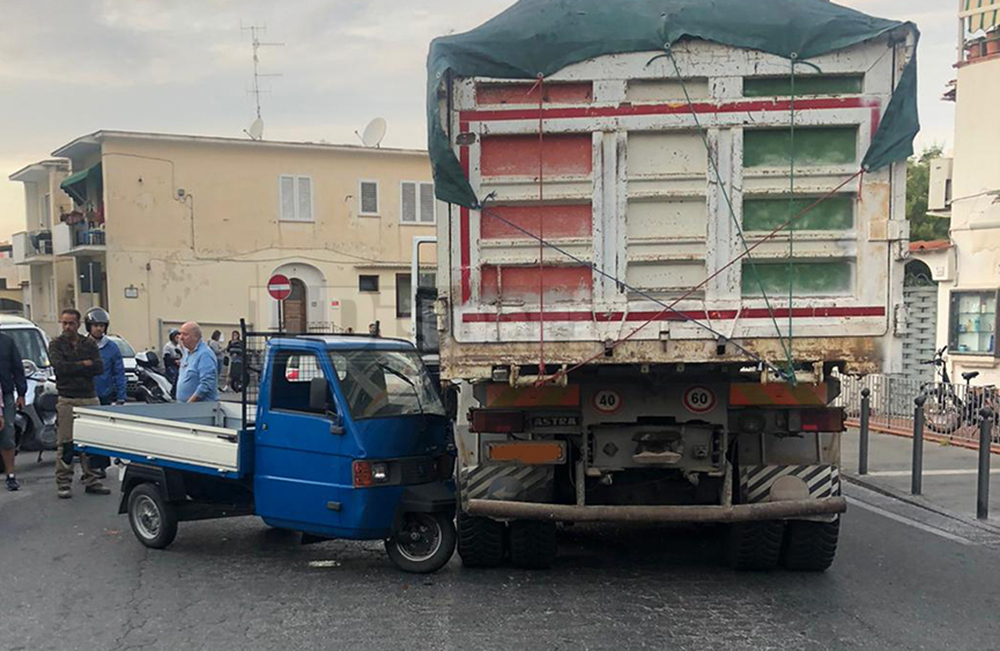 TRAFFICO: I COMUNI DI FORIO E SERRARA CHIAMANO, GLI ALTRI NON RISPONDONO