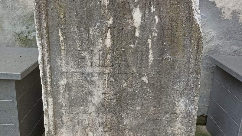 I TRE CIPPI FUNERARI DI MARMO NELLA BASILICA DI SANTA RESTITUTA A LACCO AMENO