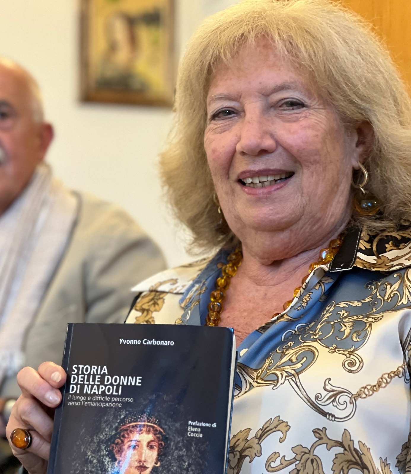“STORIA DELLE DONNE DI NAPOLI”, PRESENTATO A ISCHIA IL PREZIOSO VOLUME DI YVONNE CARBONARO