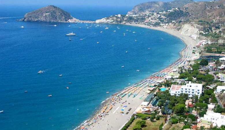 LETTERA DA UN TURISTA. PERCHÉ I LAVORI EDILI NON LI FATE D’INVERNO?