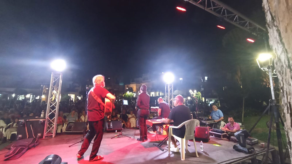 SERATA INCANDESCENTE A LACCO AMENO CON IL CONCERTO DEGLI ALMA PARTENOPEA. SI CONCLUDE COSÌ INCONTRI MEDITERRANEI