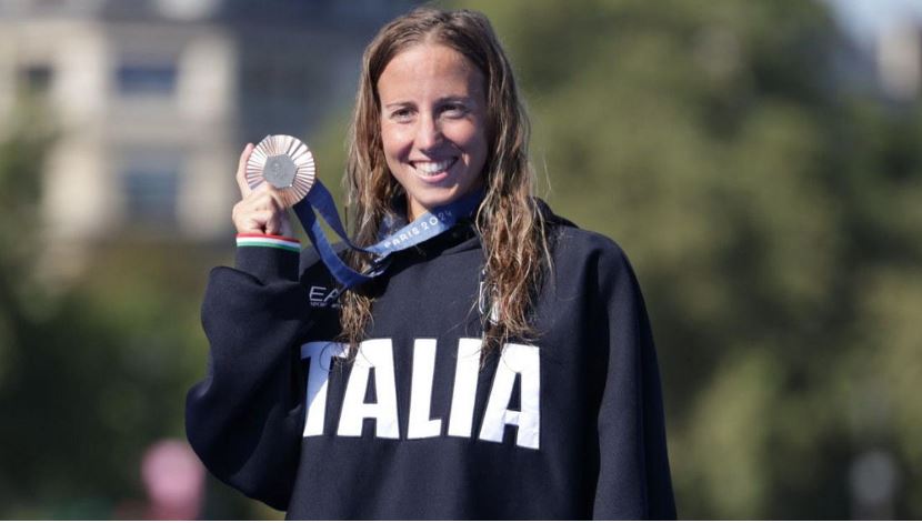PARIGI 2024: LA NUOTATRICE DEL CIRCOLO CANOTTIERI NAPOLI GINEVRA TADDEUCCI BRONZO NELLA 10 KM