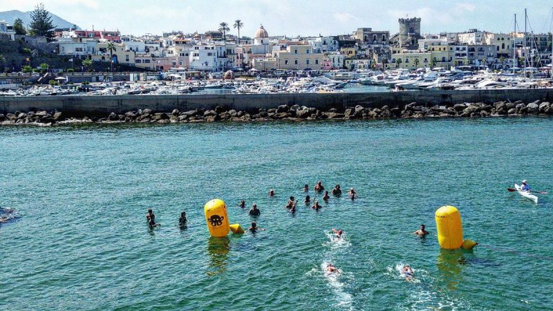 XIV EDIZIONE DEL TROFEO PUNTA CARUSO, GARA DI NUOTO APERTA A TUTTI
