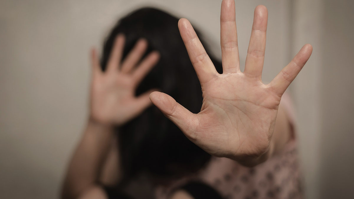 SORRENTO: ABUSA DI UNA TURISTA. LA POLIZIA DI STATO TRAE IN ARRESTO UN 23ENNE