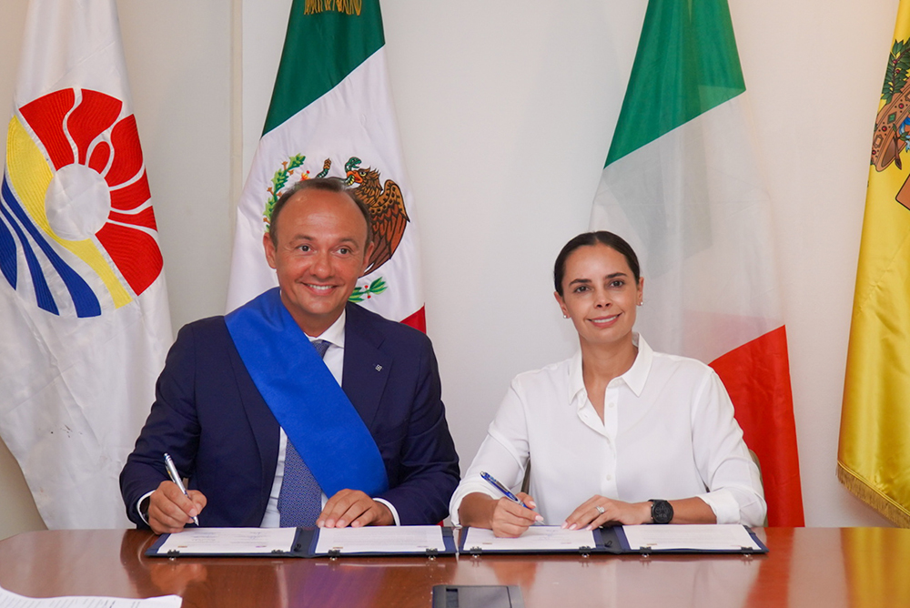 FIRMATO IN MESSICO IL GEMELLAGGIO TRA LE CITTÀ METROPOLITANE DI NAPOLI E CANCÚN