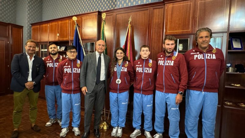 IL QUESTORE DI NAPOLI HA INCONTRATO GLI ATLETI DELLE FIAMME ORO CHE HANNO PARTECIPATO ALLE OLIMPIADI