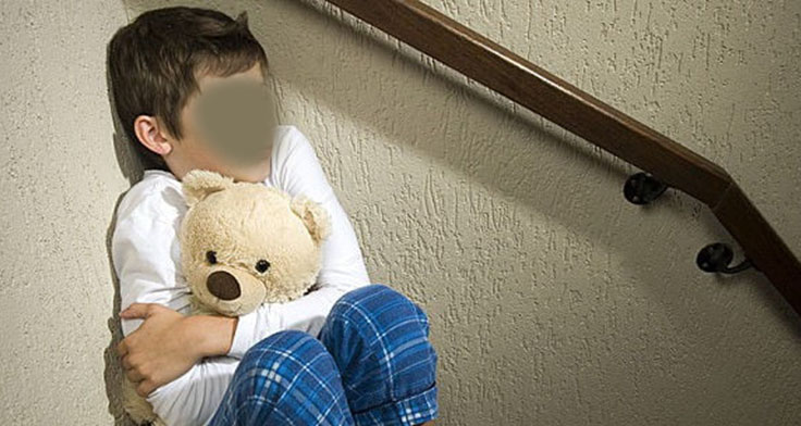 IN UNA CANZONE IL DRAMMA DEL BAMBINO DI ISCHIA STRAPPATO ALLA SUA MAMMA