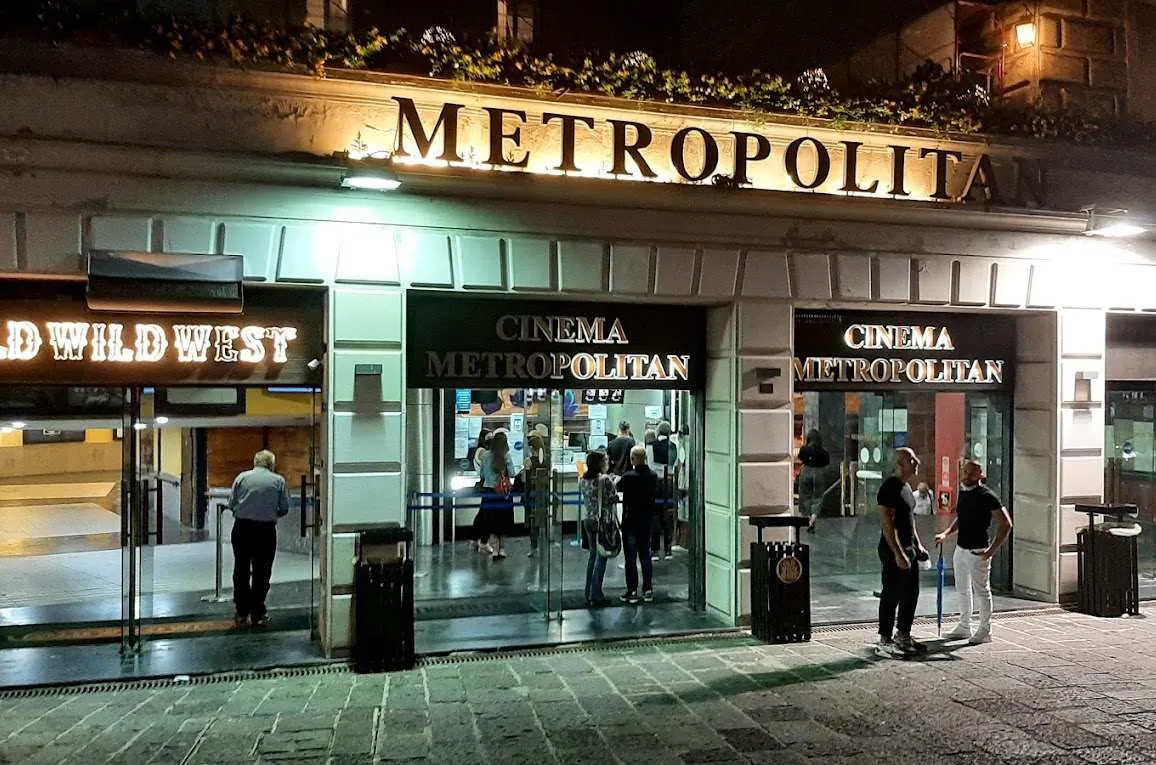 IL CINEMA METROPOLITAN DEVE RIAPRIRE!