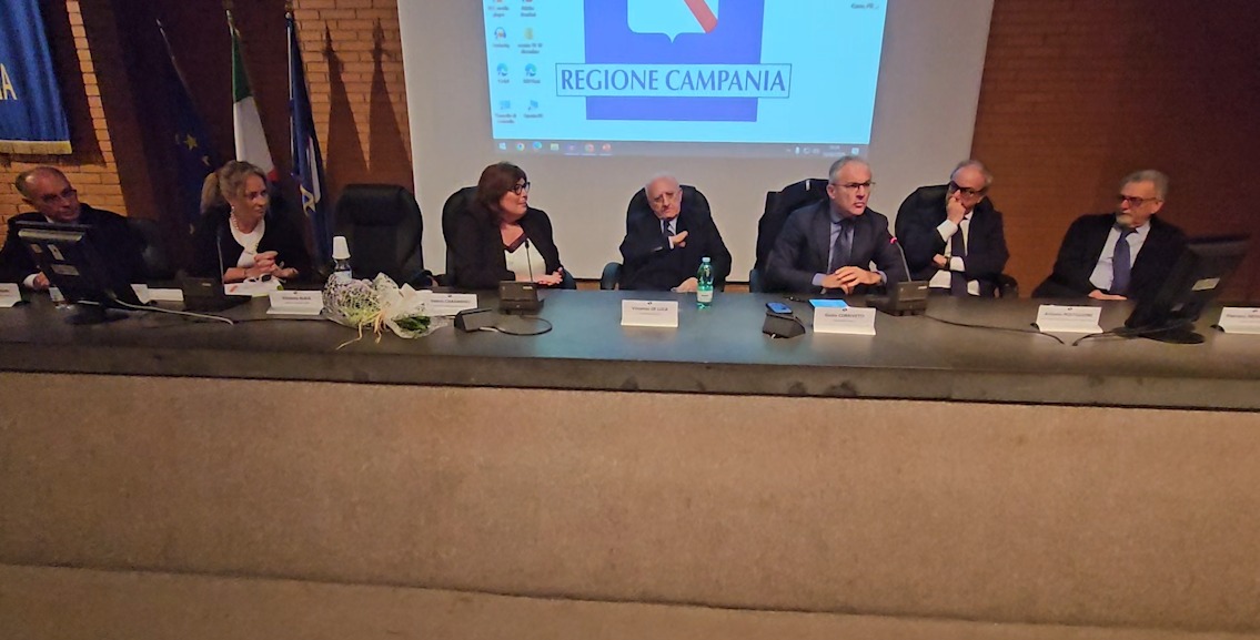 NAPOLI, PRESENTATA LEGGE DI CONTRASTO A DISTURBI DELL’ALIMENTAZIONE: ANCHE I FISIOTERAPISTI NELL’EQUIPE MEDICA (video)