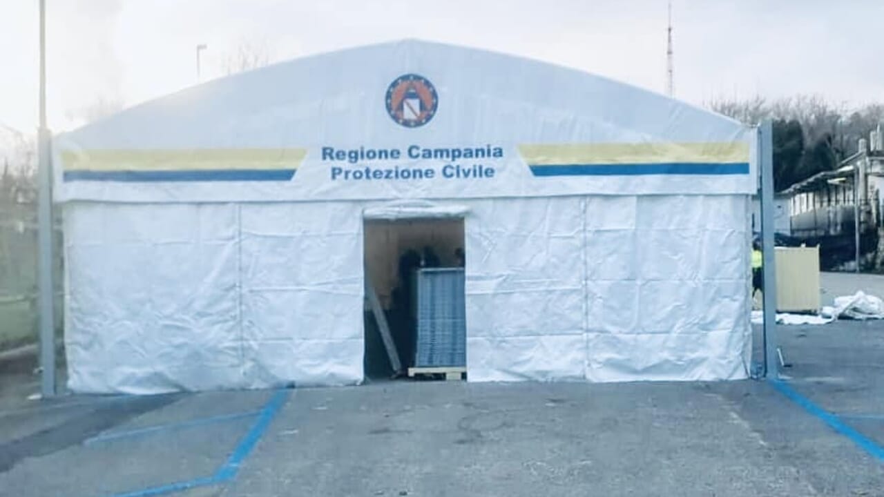 SI RIACCENDE LA PAURA CON UNA NUOVA SCOSSA DI TERREMOTO, TENSOSTRUTTURE ADEGUATE UN MIRAGGIO