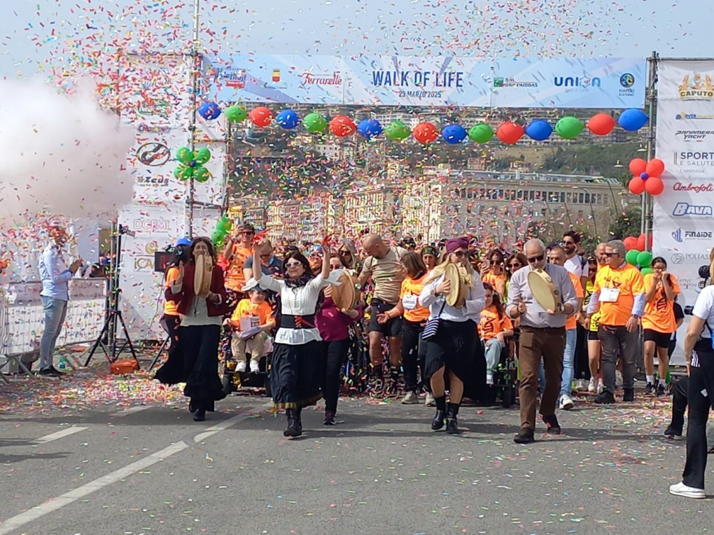 ANDRII CHUKHRAIUK VINCONO LA GARA DELLA SOLIDARIETÀ FONDAZIONE TELETHON WALK OF LIFE