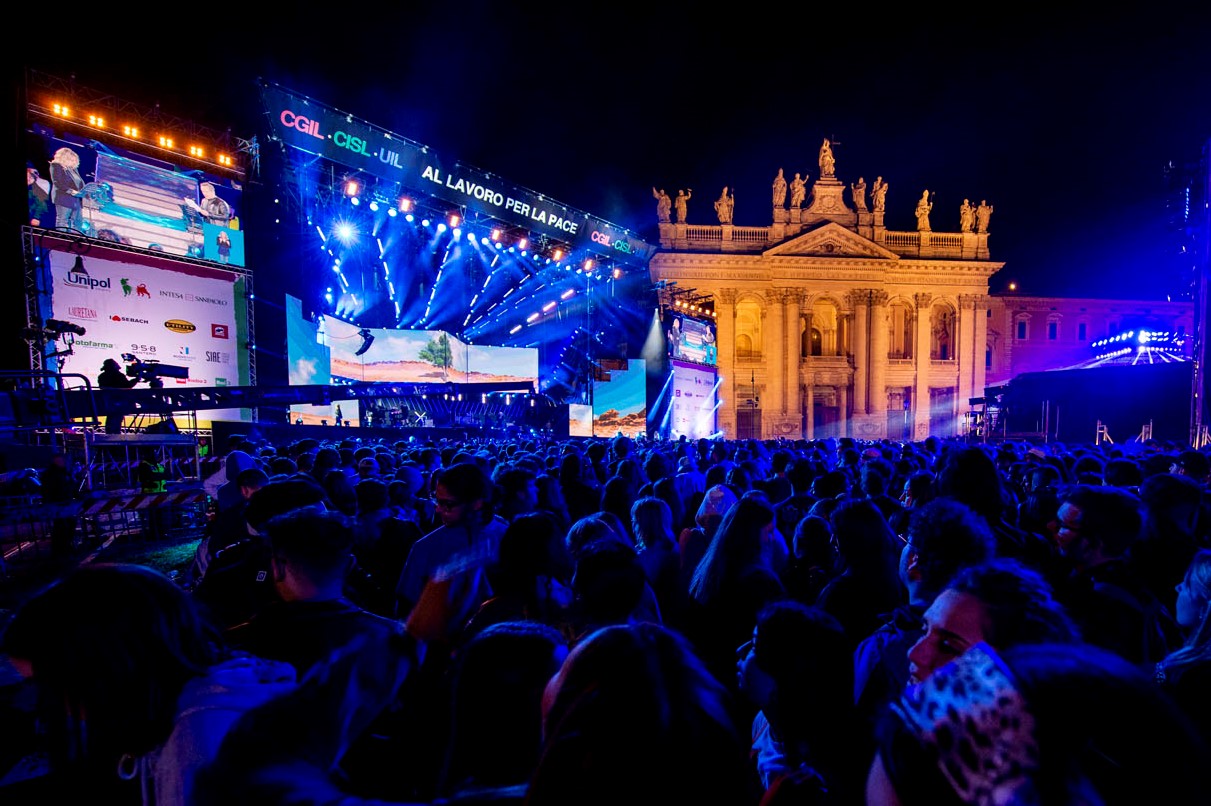 CONCERTO DEL PRIMO MAGGIO DI ROMA: ALFA, BRUNORI SAS, FRANCO126, GABRY PONTE, LUCIO CORSI, GAIA E MOLTI ALTRI