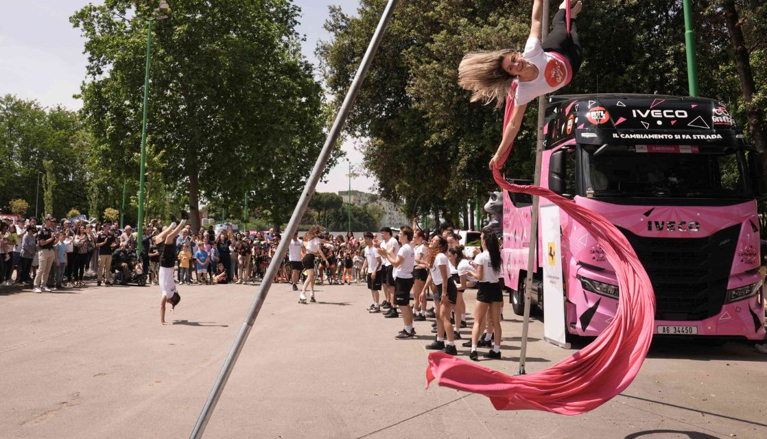 GIRO D’ITALIA, STANOTTE MEZZI IN FUNZIONE PER LA RIQUALIFICAZIONE DELLE STRADE DI CAIVANO