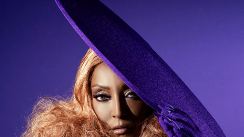 SENHIT SALIRÀ SUL PALCO DEL CONCERTO DEL PRIMO MAGGIO