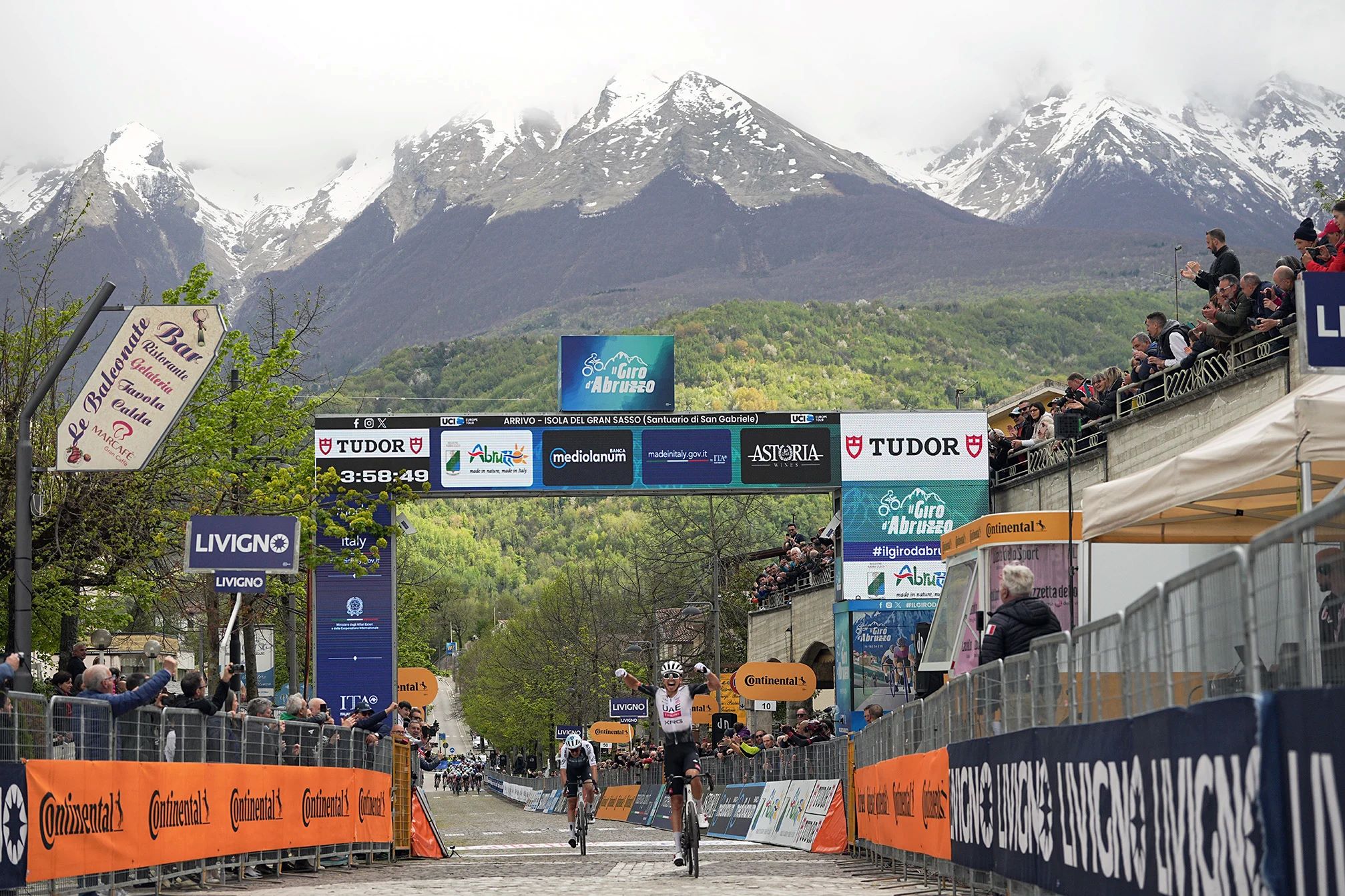IL TEDESCO ZIMMERMANN CONQUISTA IL GIRO DELL’ABRUZZO