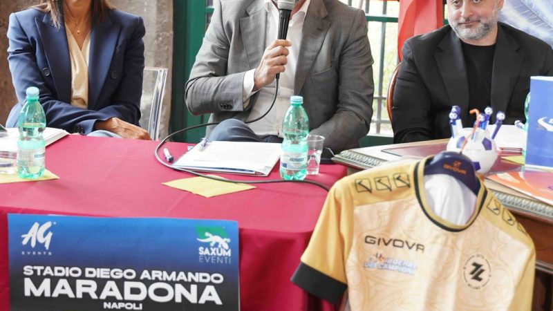 PRESENTATO IL “DERBY DEI CAMPIONI” IN SCENA AL MARADONA CON ARTISTI E CAMPIONI DELLO SPORT PER LA SOLIDARIETÀ