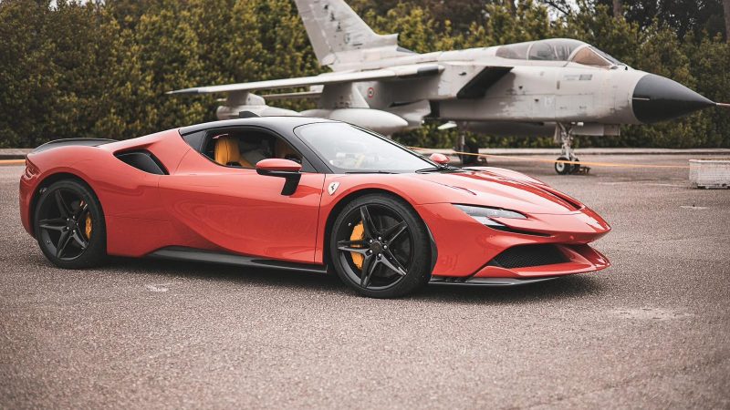 FERRARI E LAMBORGHINI: RADUNO SUPERCAR  DOMENICA 8 GIUGNO A CASERTA