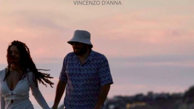 LA CANZONE “JE VOGL A TE” DI VINCENZO D’ANNA È FINALMENTE SULLA PIATTAFORMA YOUTUBE