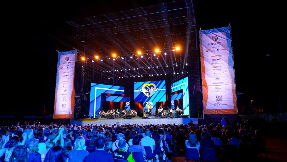 STREPITOSO SUCCESSO PER “SAFETY LOVE”