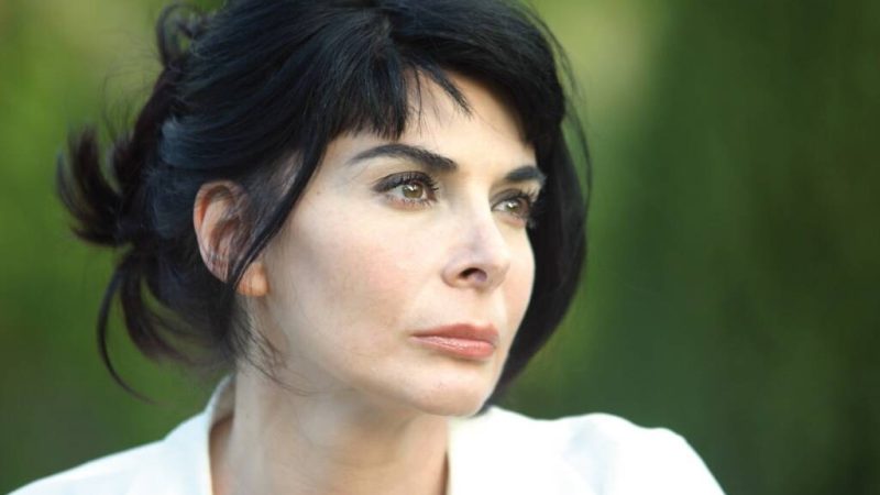 L’OMAGGIO DELLA D’ABBRACCIO A EDUARDO E PINO IN “NAPOLI E’ …MILIONARIA”