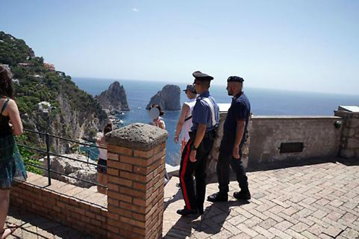 CAPRI. DROGA PER L’ISOLA DEI FARAGLIONI, SEQUESTRO DEI CARABINIERI