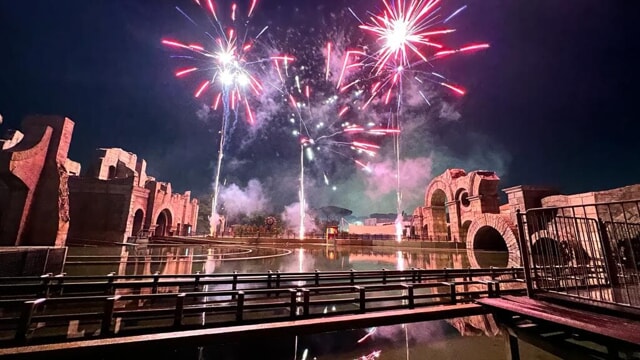 LO SPETTACOLO PIRO-MUSICALE STELLE DI FUOCO IN SCENA A CINECITTÀ WORLD