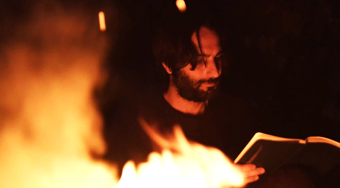 GLI EREDI DEL FUOCO, FILM CAPOLAVORO DI BORIS MOLINARO ED EMANUEL PASCALE SU DEVASTAZIONE AMBIENTALE