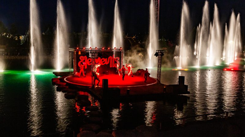 CRISTINA D’AVENA, DJ ULISSE MARCIANO, I PERFORMER GINNASTI DI LES FARFADAIS, FUOCHI D’ARTIFICIO E SHOW BUBBLES REVOLUTION AL MAGICLAND