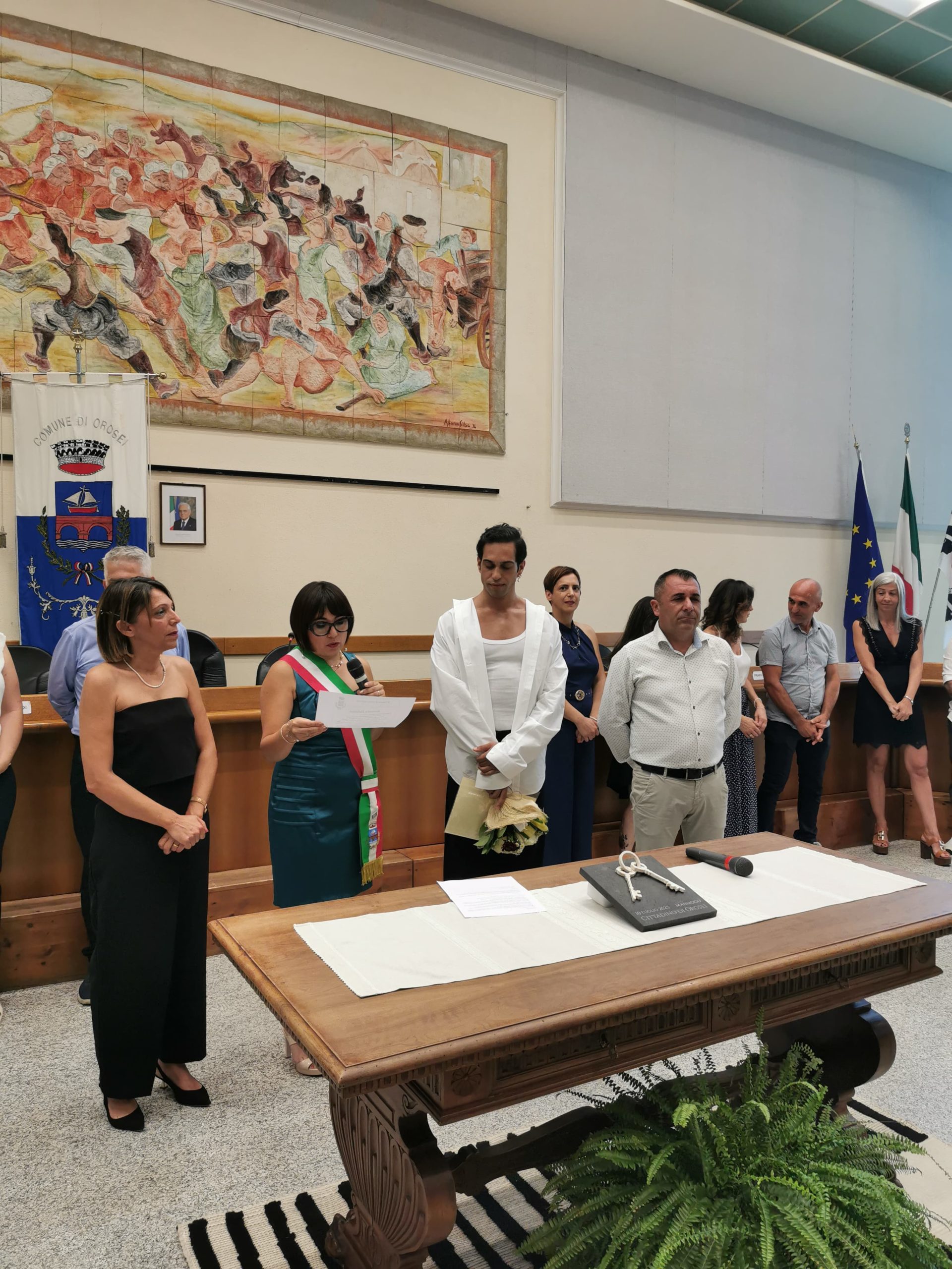 MAHMOOD CITTADINO ONORARIO DI OROSEI (NU), IN SARDEGNA, PER ALTI MERITI ARTISTICI