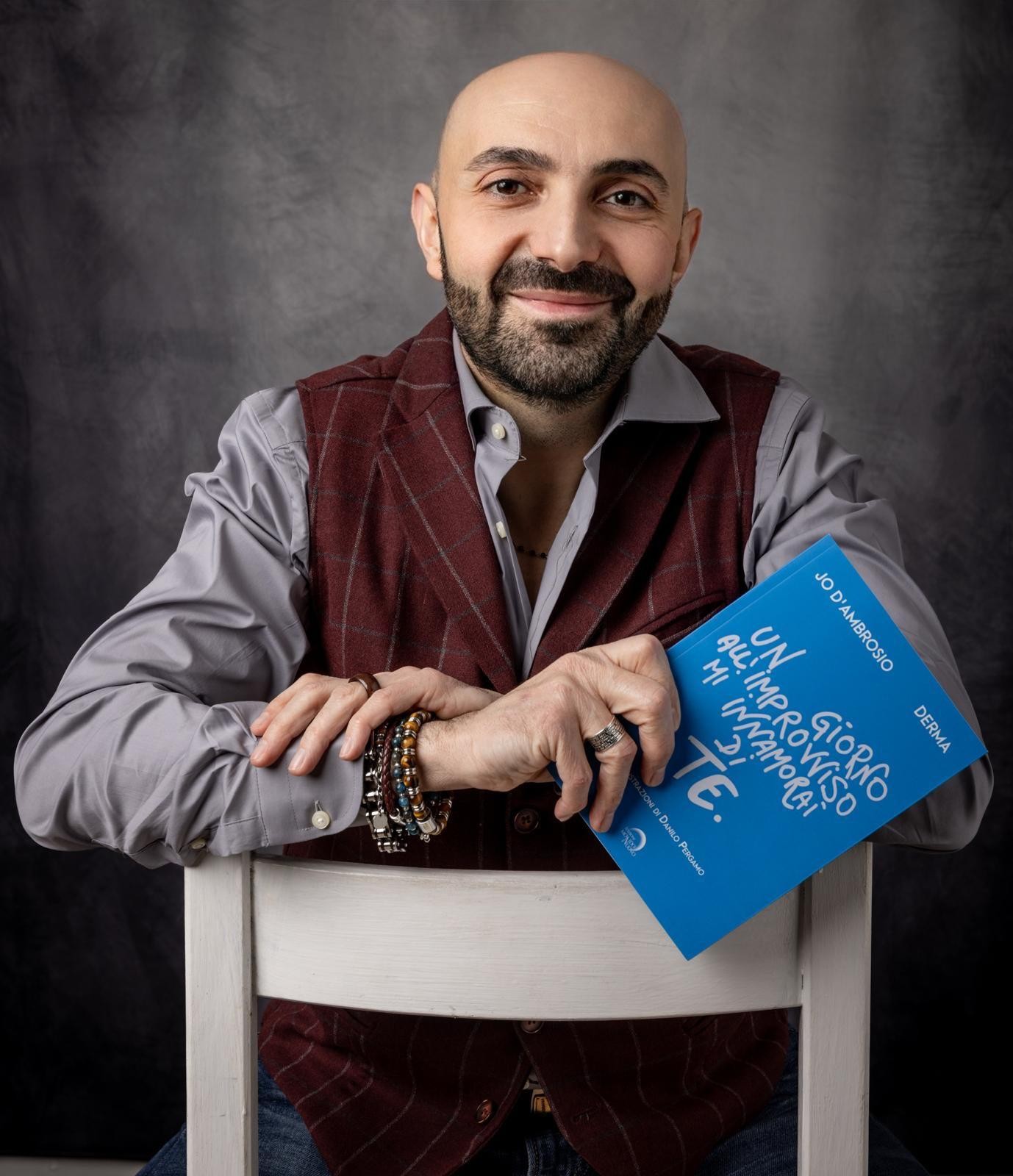 “UN GIORNO ALL’IMPROVVISO MI INNAMORAI DI TE” L’INNO DEL NAPOLI IN TUTTE LE LIBRERIE D’ITALIA