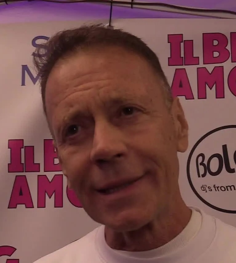ROCCO SIFFREDDI: “LA PAGINA FACEBOOK ‘MIA MOGLIE’ È UN OLTRAGGIO ALLE DONNE E VI SPIEGO PERCHÉ”