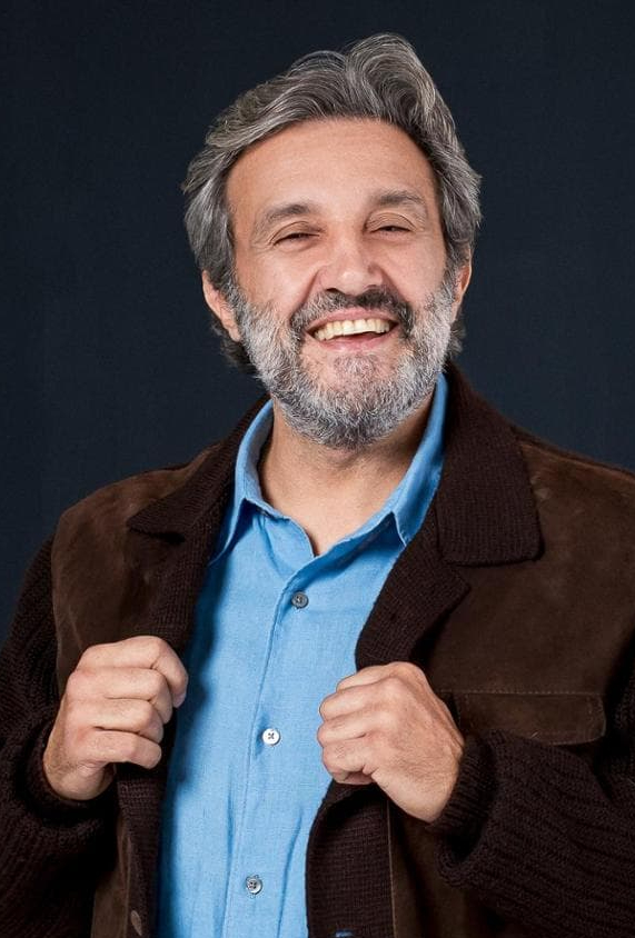 A FLAVIO INSINNA IL PREMIO SEGRETI D’AUTORE 2025