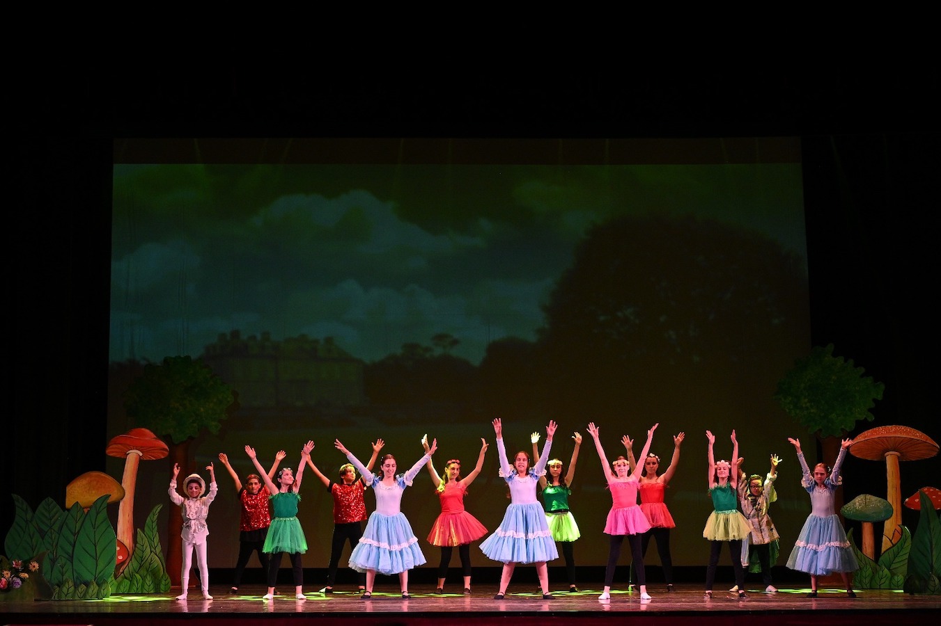 AUDIZIONI DELL’ACCADEMIA DELLA COMMEDIA MUSICALE DEL TEATRO AUGUSTEO