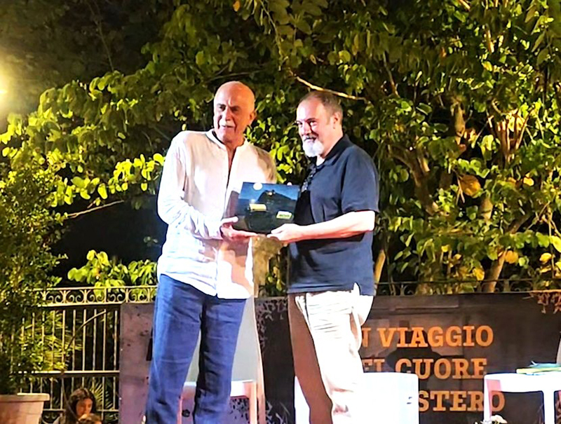 ISCHIA NOIR FESTIVAL, LO SCRITTORE CARLO LUCARELLI PRESENTA “ALMENO TU”: “IL MIO LIBRO PIÙ CATTIVO” (video)
