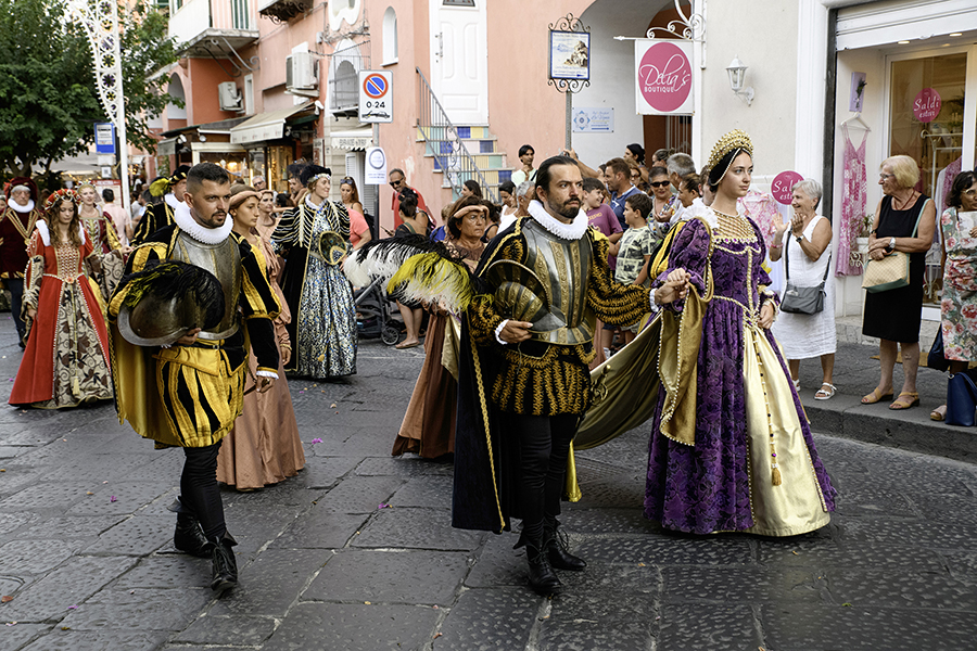 ISCHIA CELEBRA LA 41ᵃ EDIZIONE DELLA FESTA DI SANT’ALESSANDRO: UN TUFFO NEI MILLENNI DI STORIA