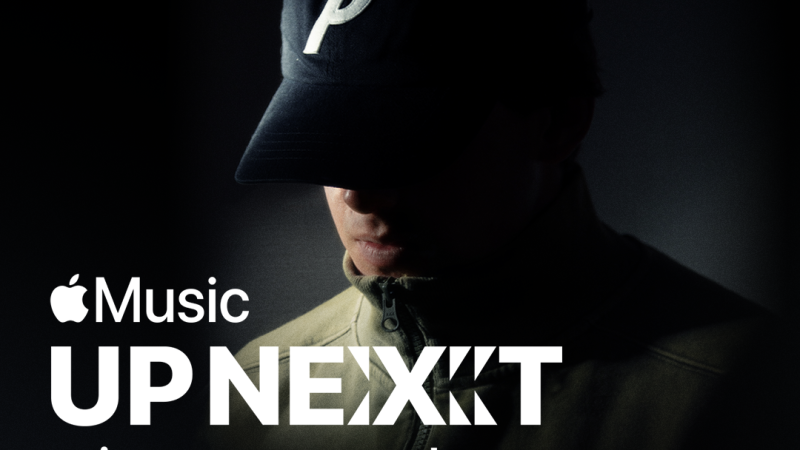 IL NUOVO ARTISTA UP NEXT ITALIA DI APPLE MUSIC: PRIMA STANZA A DESTRA