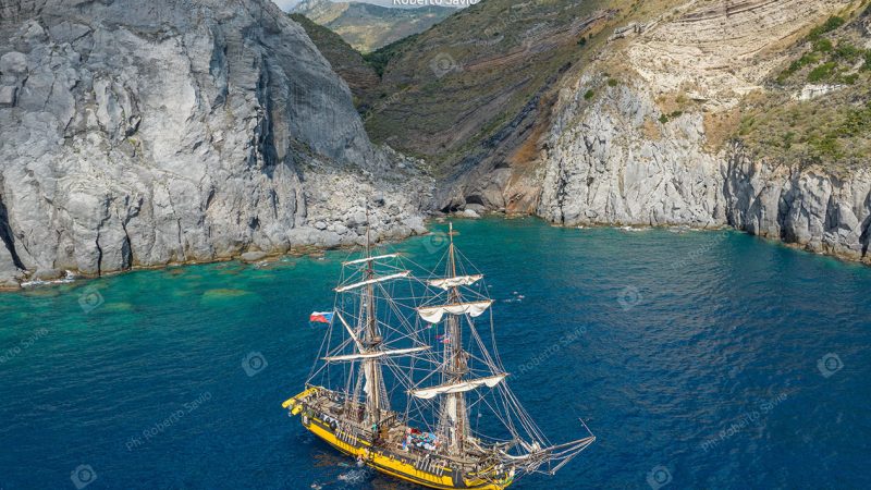 ROBERTO SAVIO FOTOGRAFA E DESCRIVE IL BRIGANTINO “LA GRACE”